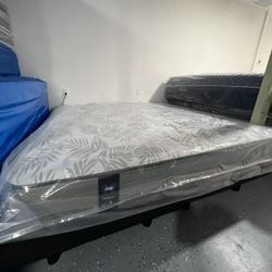Sealy King Mattress Brand New