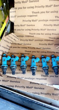 Lexus Is300 Fuel Injectors