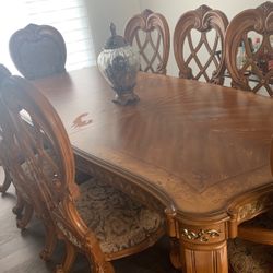 Armour Brand New Dinner Table 8 Large Chairs Few Scratches On Table