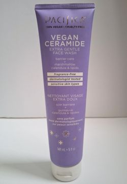 Vegan face wash