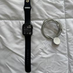 Apple Watch SE (GPS, 44mm) - Space Gray Aluminum Case with Black Sport Band & Charger