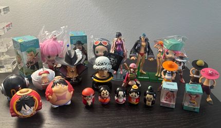 One piece figure collection
