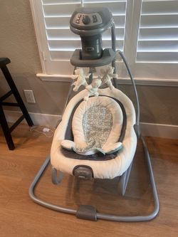 Graco DuetSoothe Swing & Rocker