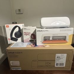 Cricut Bundle Joy Extra Mini Iron Cricut Maker 4 