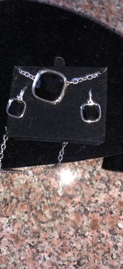 Necklace with earrings