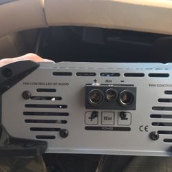 Tinpano  Monoblock  3000 watts  Rms  