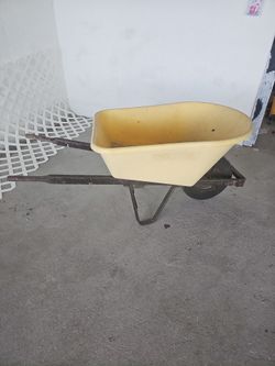 Wheelbarrow - needs new tire