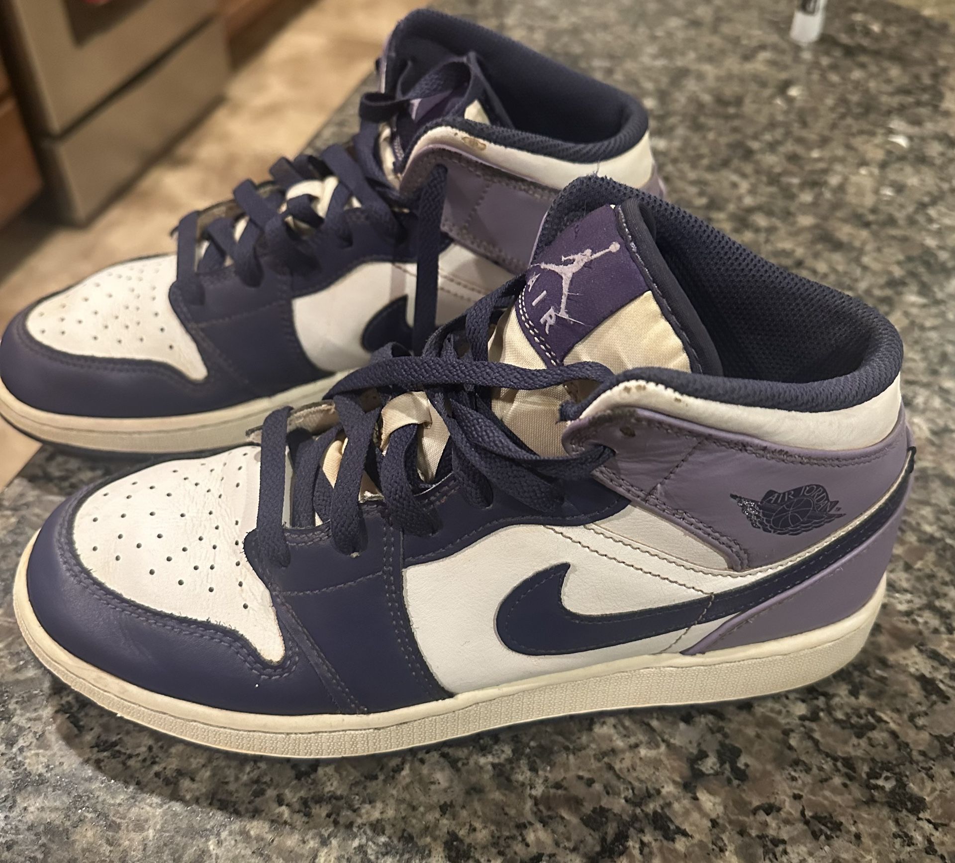 Youth Size 7 Purple Nike Air Jordan’s