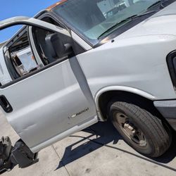 Chevy 2006 Express 2500