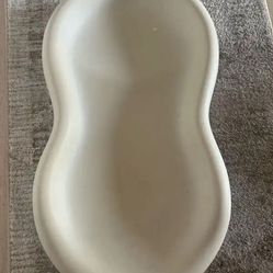 Keekaroo peanut baby changer