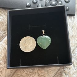 Heart shaped natural JADE pendant 💚