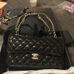 Black and Gold Channel Hand Bag