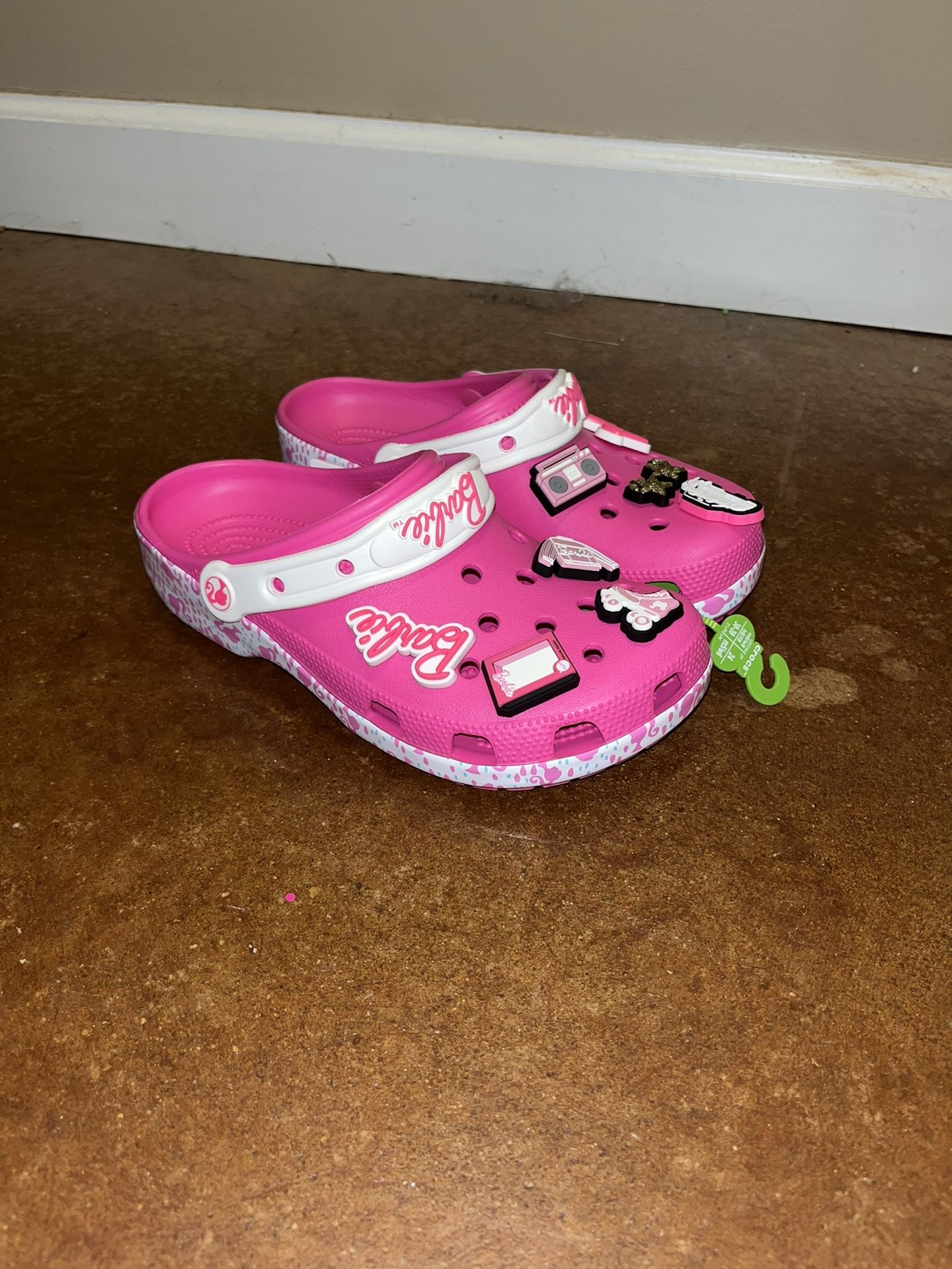 Barbie Crocs Clogs - Size 8 BRAND NEW - Speed Ship