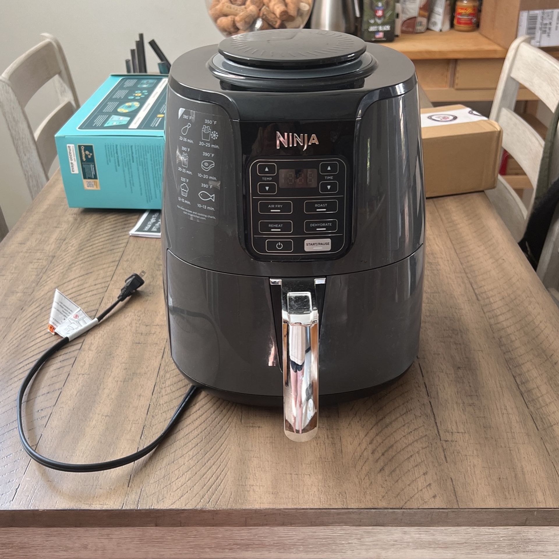 Ninja Air Fryer 4 Quart 