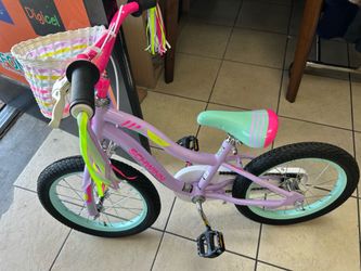 Kids Bike - Schwinn Iris 16”