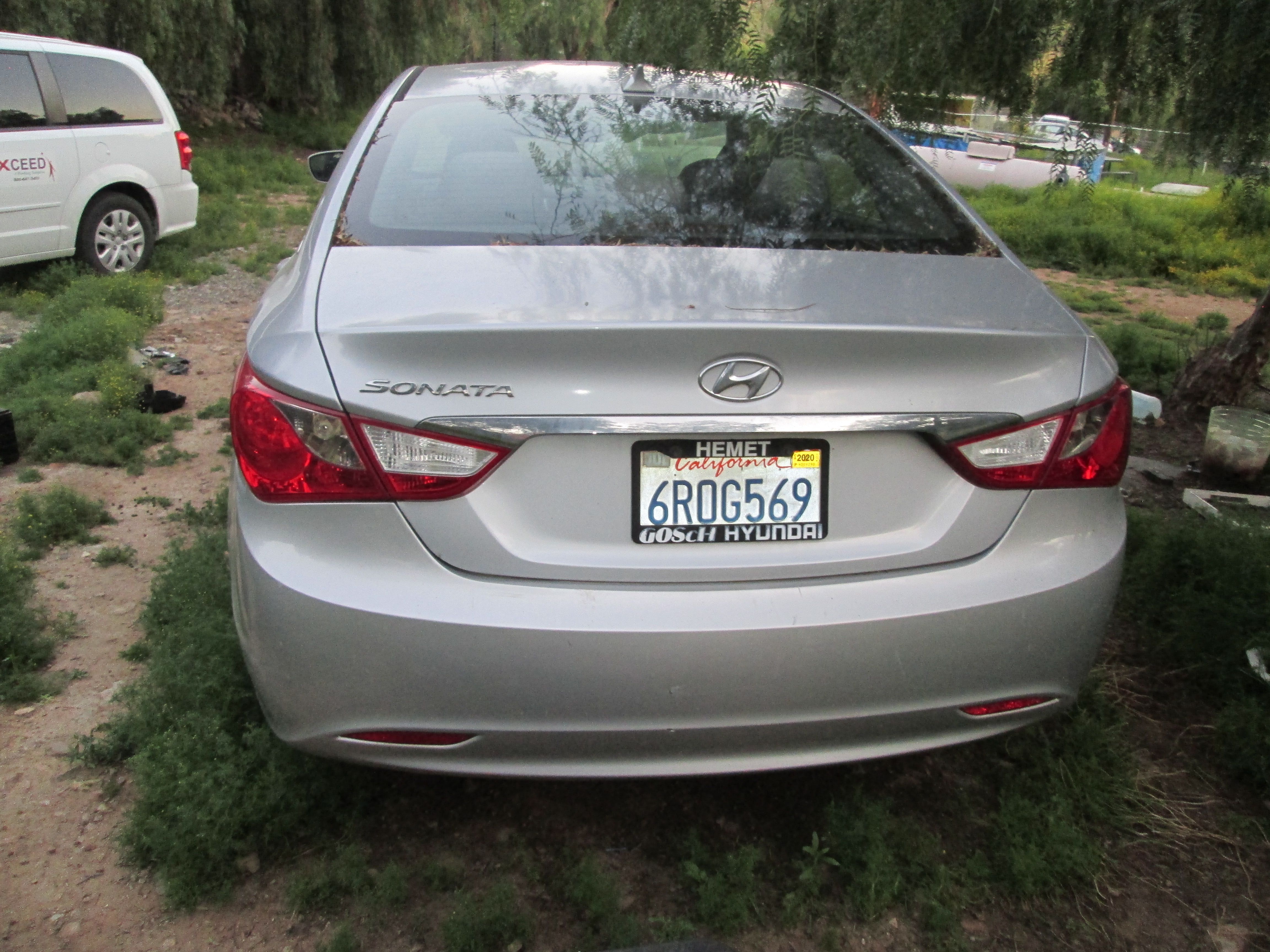 2012 Hyundai sonata back bumper and back bumper cover also back tail lights PARTING OUT ONLY