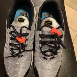 Nike Air Max  'Sky Nike' Youth Size 5