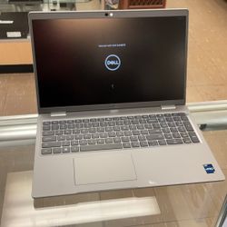 Dell Laptop 12th Core I5 1235U 16 GB Ram And 512 GB SSD Touchscreen 