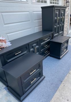 🥂Exquisite 4Piece Black Burlington Dresser Set