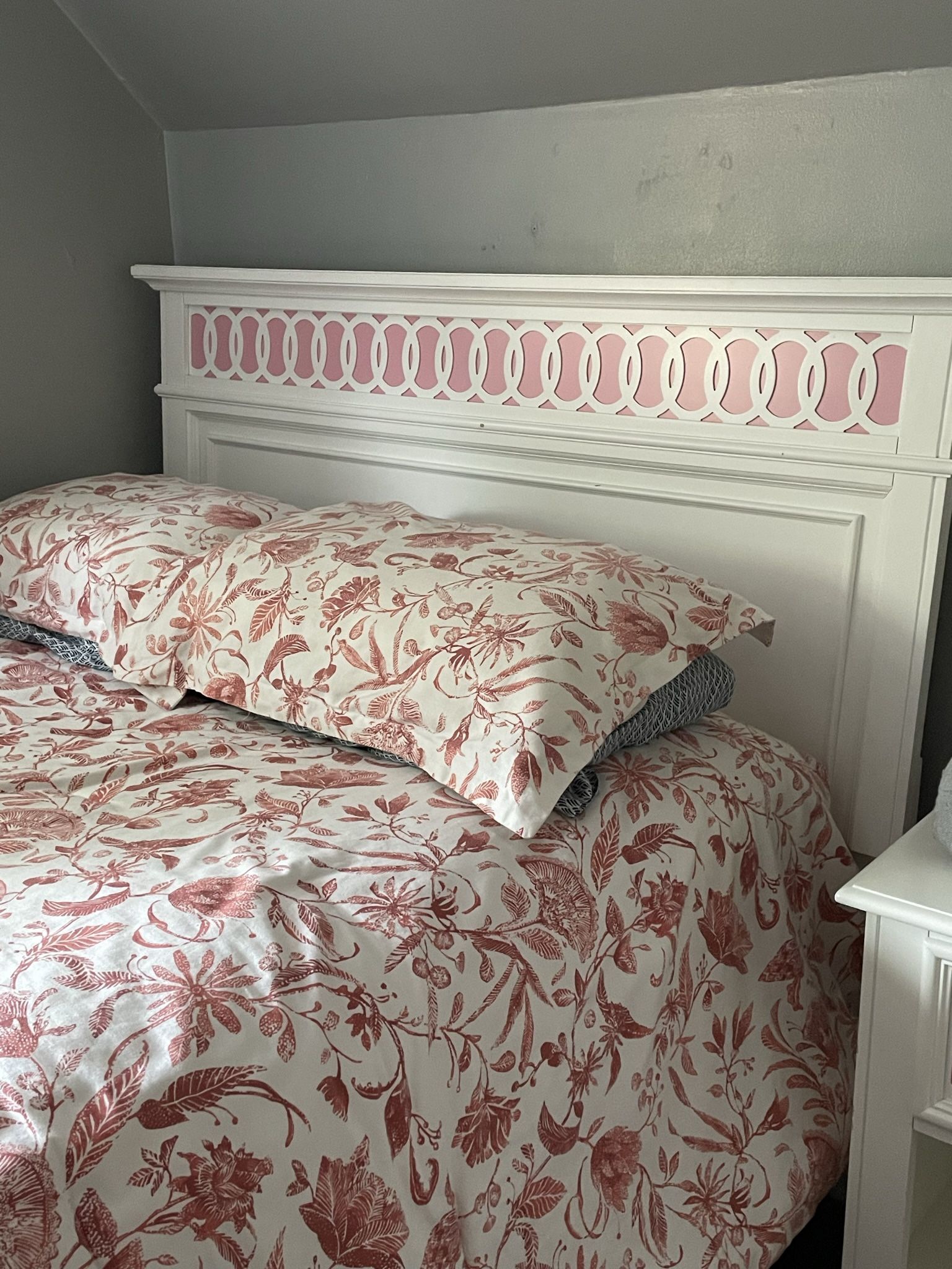 White Girls Raymour & Flanigan Bedroom Set