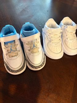 Tenis de bebé size 8c y 5c