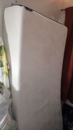 Memory foam twin mattress
