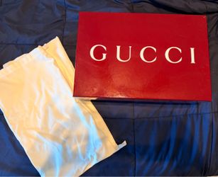 Authentic Gucci Shoe box with shoe dust bag