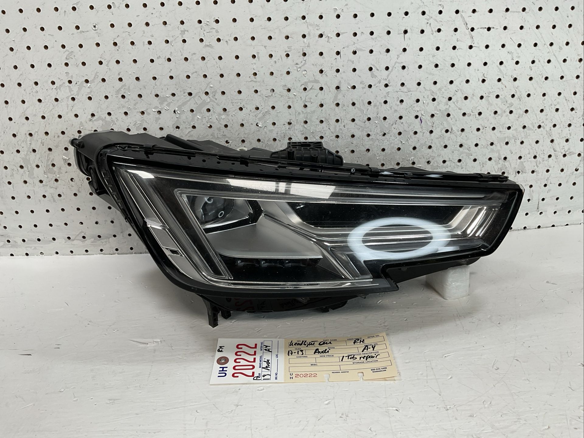 2017 2019 AUDI A4 ALLROAD RIGHT SIDE HEADLIGHT LAMP OEM 8W0 941 043 B