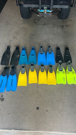 Dive fins / dive gear