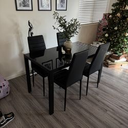 Dining Table With 4 Chairs