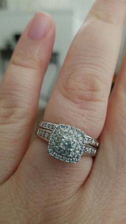 10 k white gold real diamonds bridal set