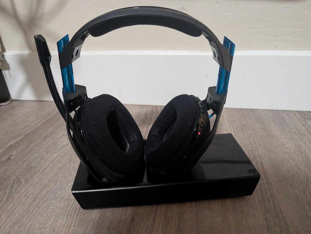 Astro Gaming A50 Wireless Headset - Black/Blue