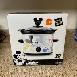 Disney Mickey Mouse Mini Crock Pot 