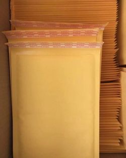 Brand new 7x9” 600 pack Kraft Bubble Envelopes