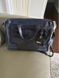 Tumi slim laptop bag (retails for $600)