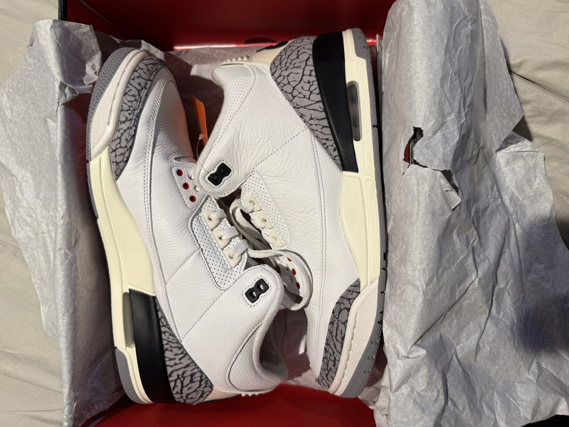 Jordan 3 White Cement Men’s Size 11.5