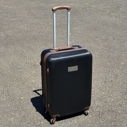 Tommy Hilfiger  Hard Shell Rolling Suitcase with Telescopic Handle