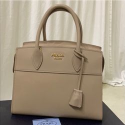 Prada Milano Leather Beige Bag Like New With Box $2,200