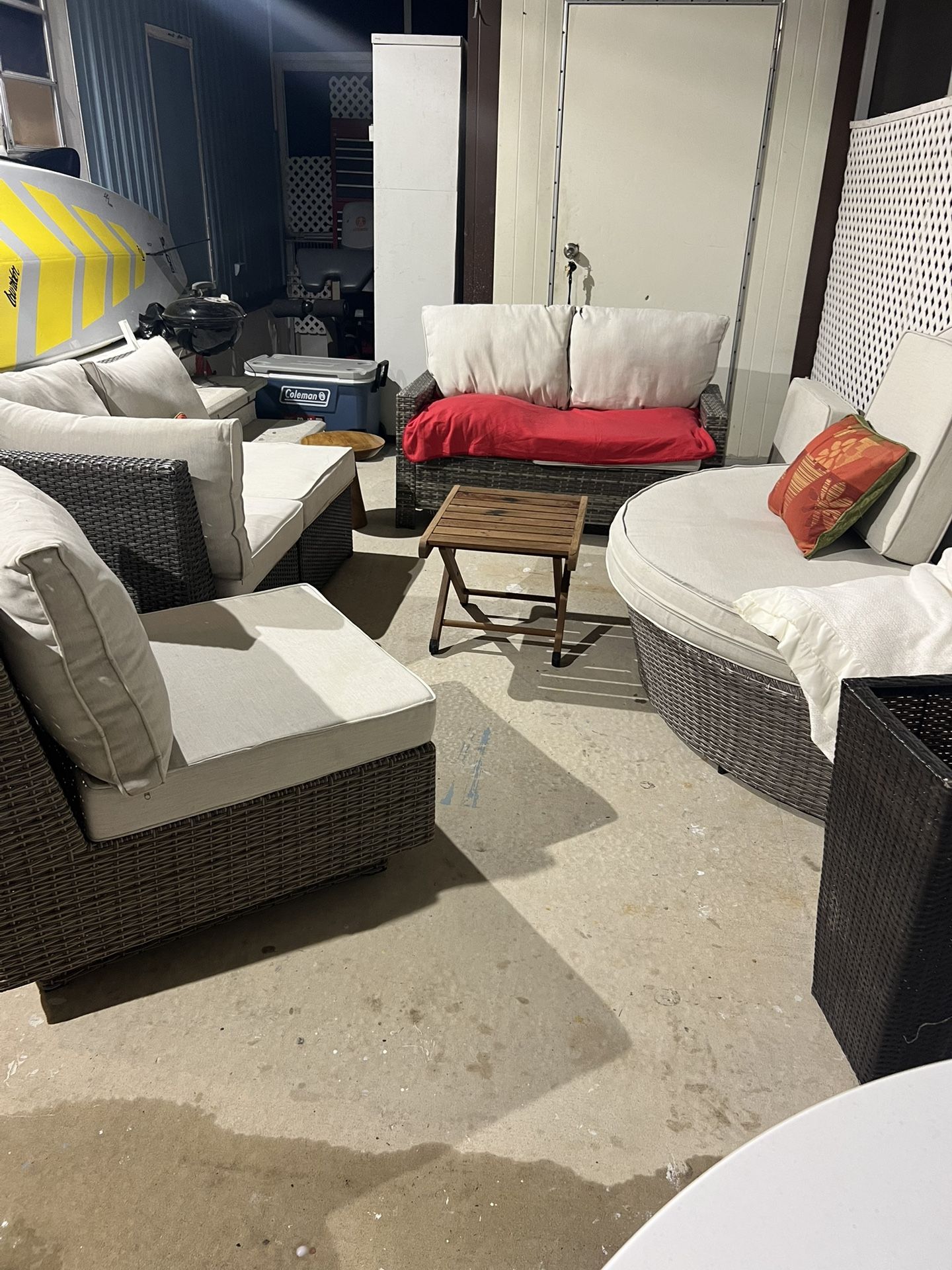 Rattan Patio Set – 5 Pieces + Coffee Table + Plant Stand + Extra Cushion ✨