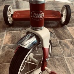 TODDLER TRICYCLE 