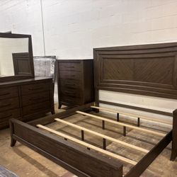 King Bedroom Set