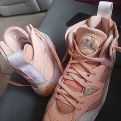 Women's 9.5 Jordans
