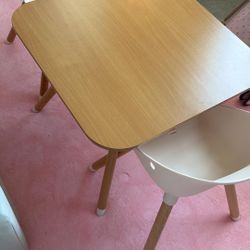 Lalo Table and chair set