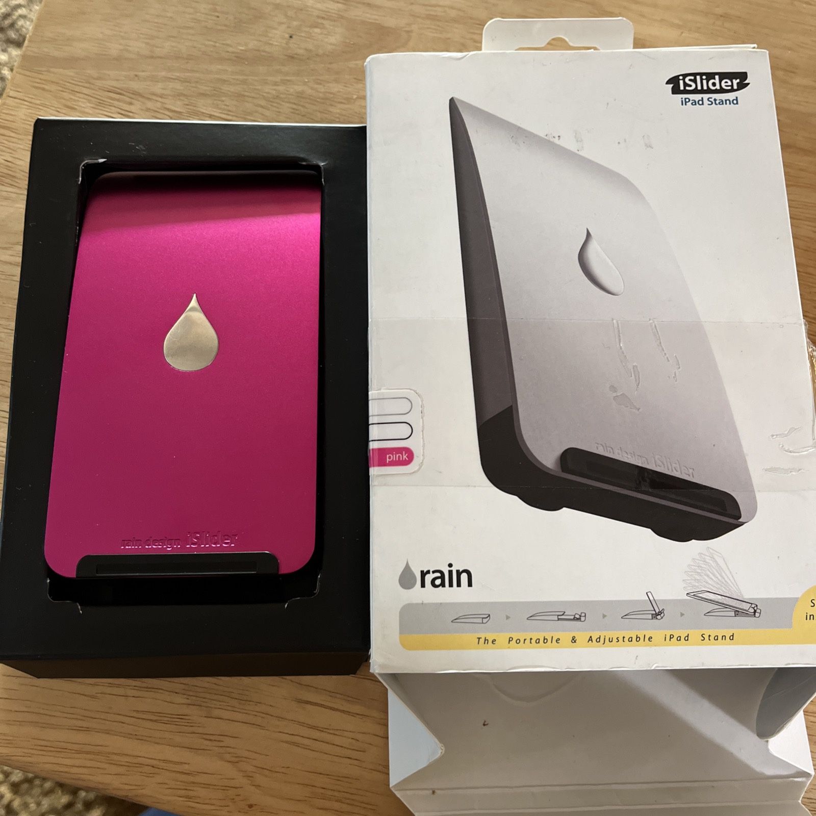 Rain iPad Stand