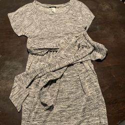 A Very Pretty Girls Dress 5.00