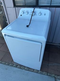 GE White Electric Dryer