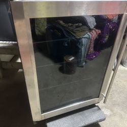 Mini Fridge/wine Cooler