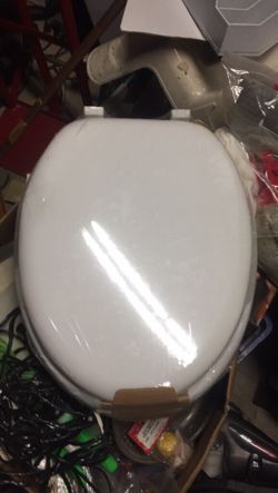 New cushioned Toilet Seat