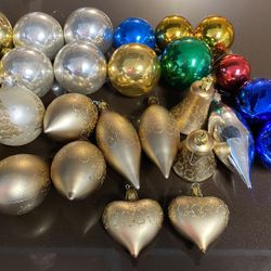ANTIQUE VINTAGE CHRISTMAS ORNAMENTS