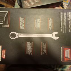 Icon professional reversible ratcheting